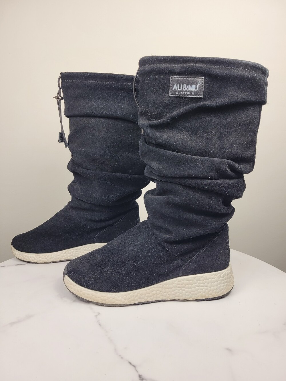 AU & MU Australia Black Winter Boots Shoes Size: 7US